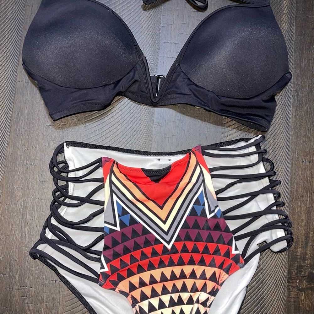 Stylish Black and Multicolor Women's Swimwear Set